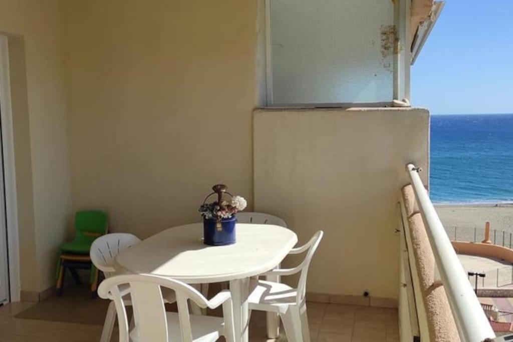 El Rey - Beach Front Two Bedroom Apartment Fuengirola Eksteriør billede