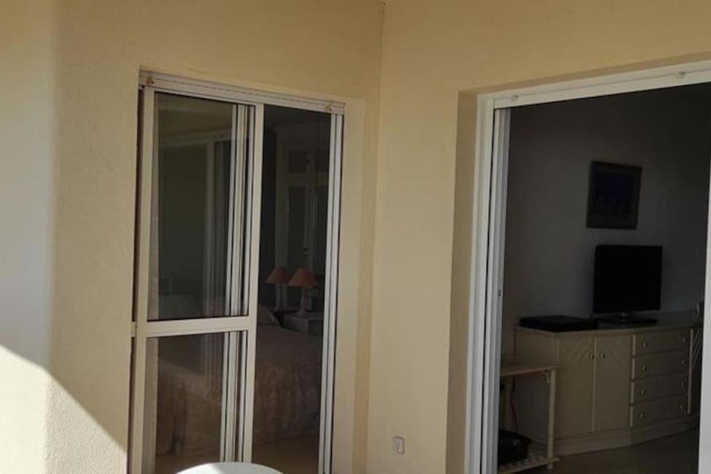 El Rey - Beach Front Two Bedroom Apartment Fuengirola Eksteriør billede