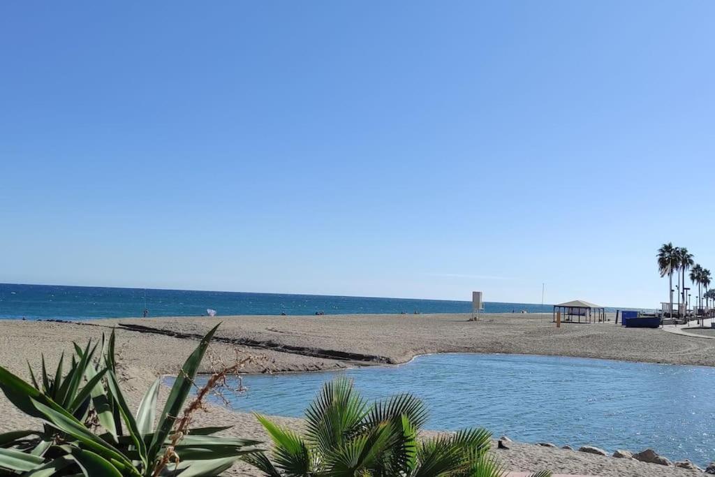 El Rey - Beach Front Two Bedroom Apartment Fuengirola Eksteriør billede