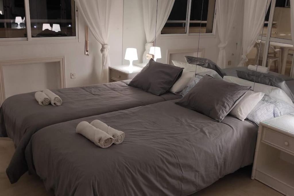 El Rey - Beach Front Two Bedroom Apartment Fuengirola Eksteriør billede
