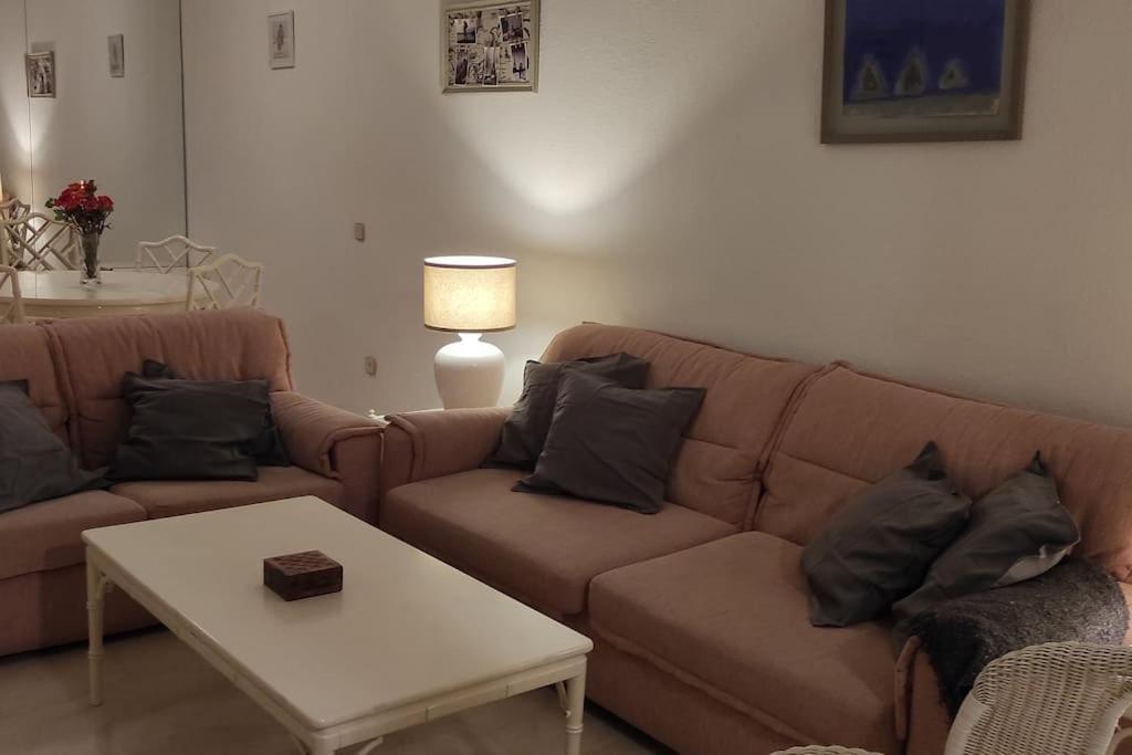 El Rey - Beach Front Two Bedroom Apartment Fuengirola Eksteriør billede